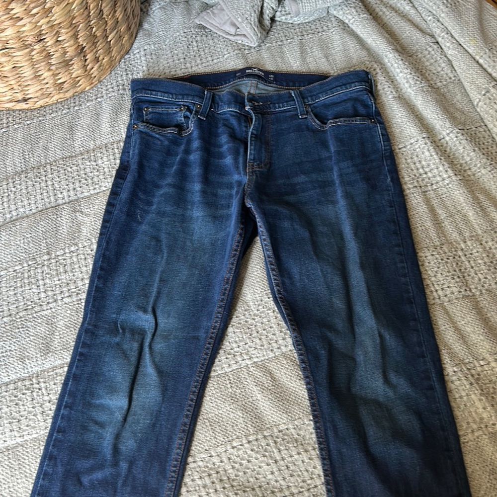 Hollister men’s jeans